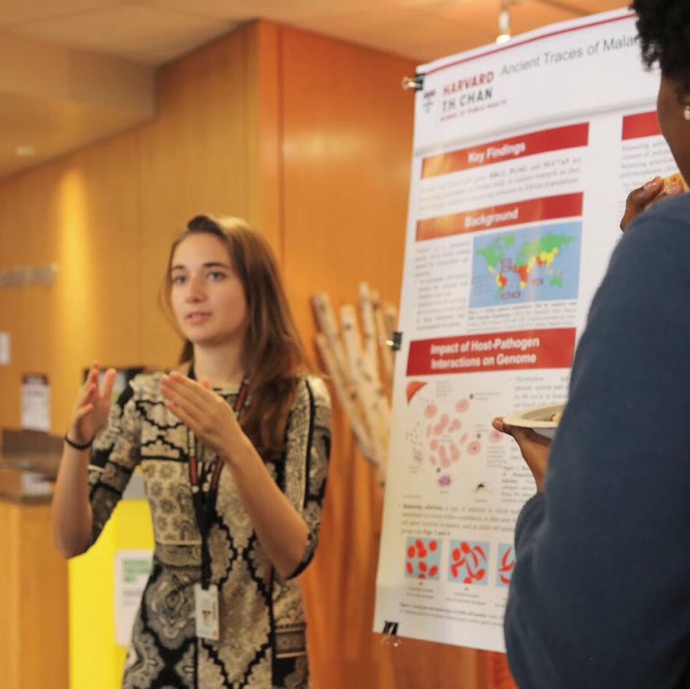 Alexa presenting her genomics research at the Harvard TH Chan School of Public Health